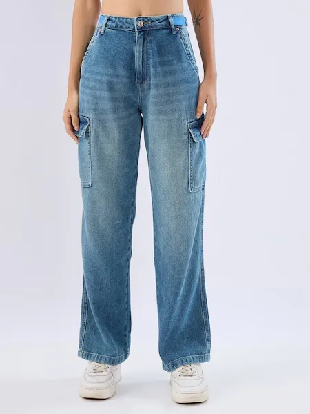 Medium Blue Solid Mid Rise Relaxed Fit Jeans